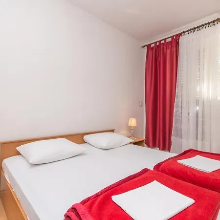 Daire Mactra Biograd Na Moru