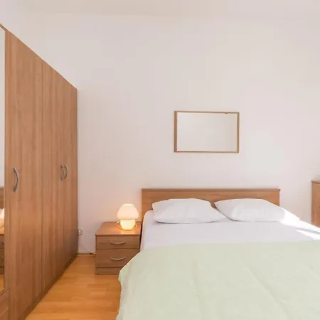 Mactra Apartment